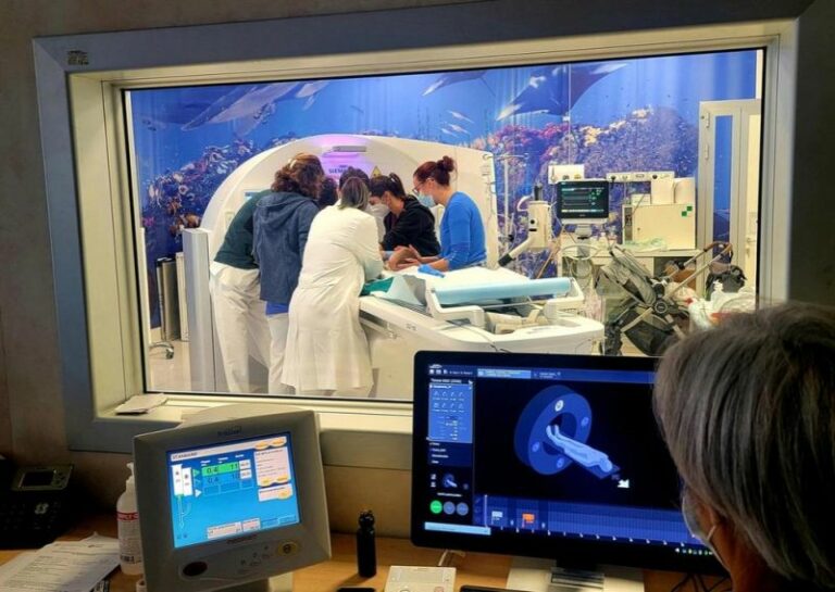 Oceani in 3D e musiche per alleviare l’ansia delle cure nei bambini