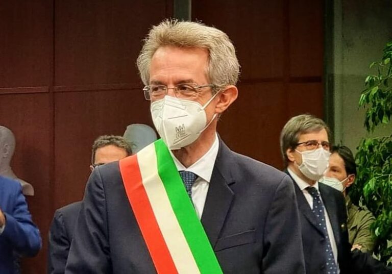 Manfredi “Subito fondi per Napoli o sono pronto a lasciare”