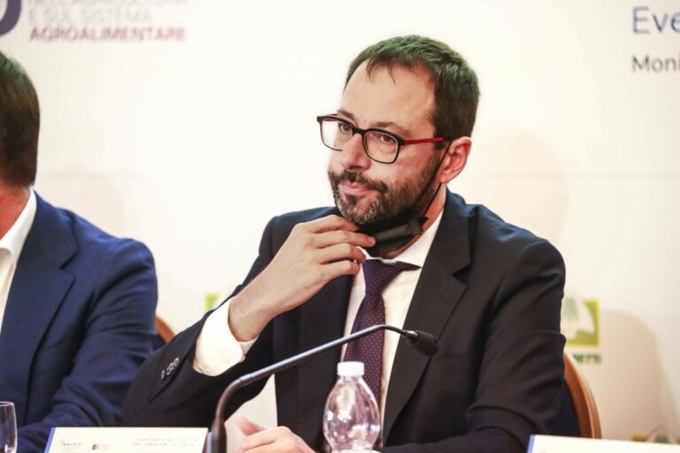 Zootecnia, Patuanelli a Montichiari “Fiducioso per il tavolo latte”