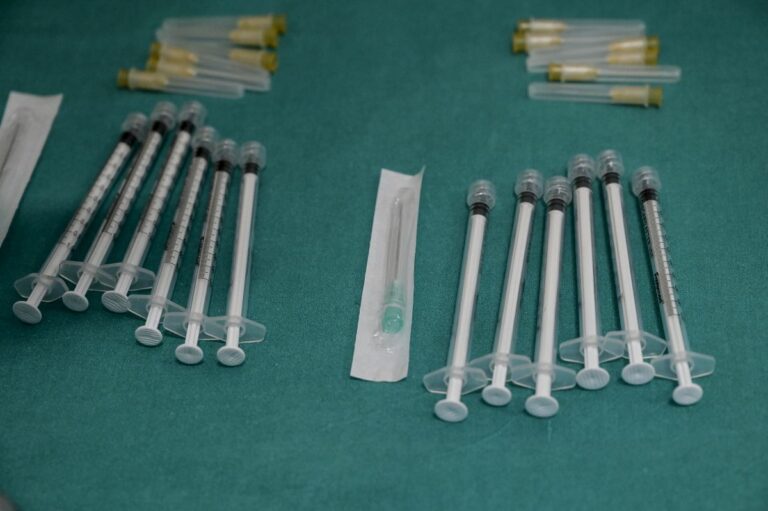 Piemonte, Cirio “Entro marzo terza dose a 90% popolazione”