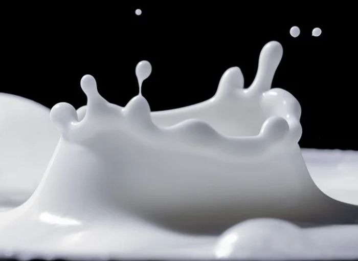 Latte, Patuanelli “Firmato accordo per sostegno a filiera”