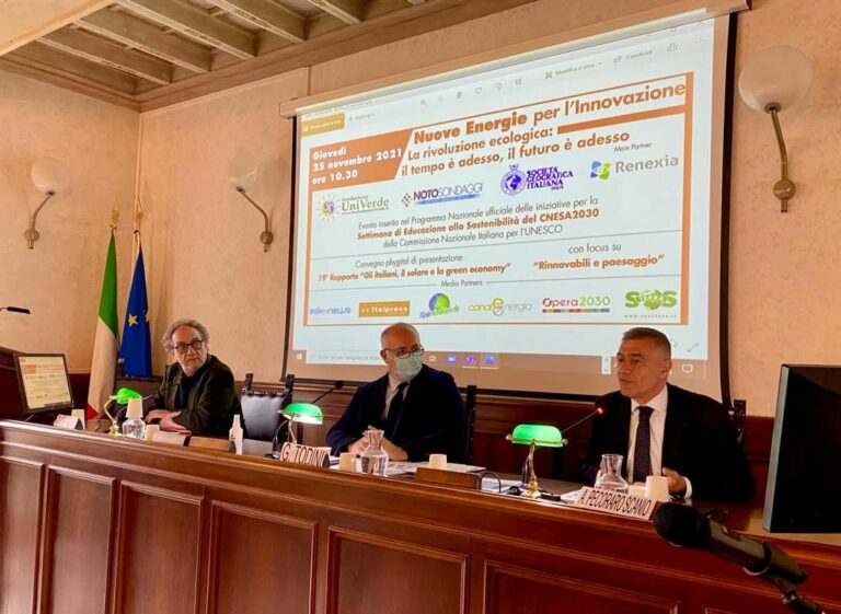 Per gli italiani solare ed eolico per vincere la sfida della transizione