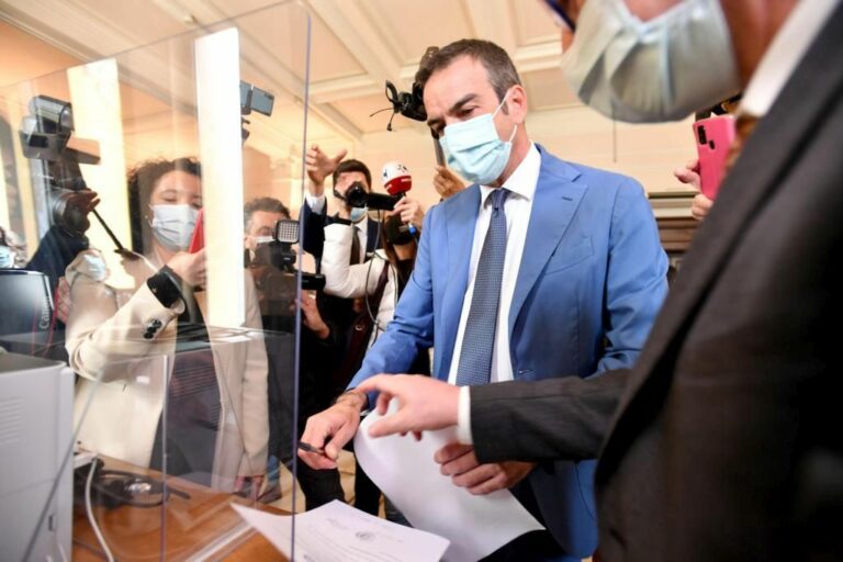 Covid, Occhiuto “A lavoro per aumentare posti intensiva in Calabria”
