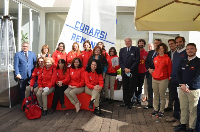 A Palermo il progetto “Curarsi remando e veleggiando”