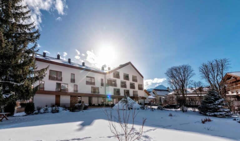 Dolomiti, tra mercatini di Natale e piste sci a San Candido