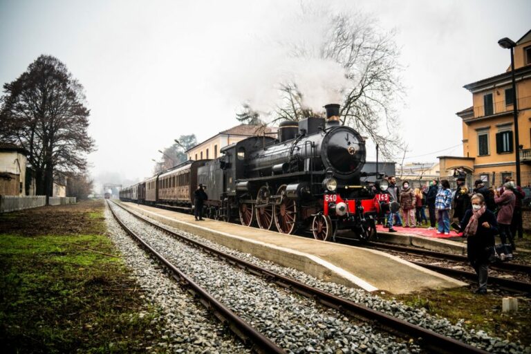 Primo viaggio in treno storico sulla ferrovia delle Langhe