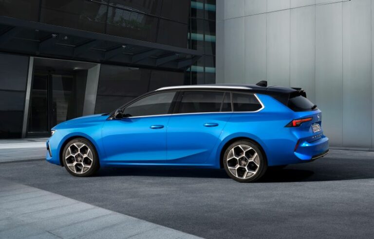 Astra Sports Tourer, prima station wagon elettrica di Opel