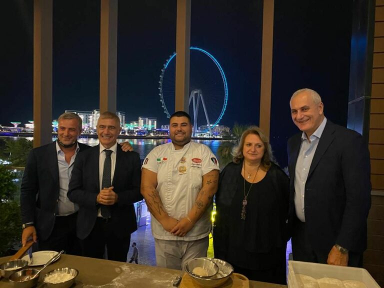 A Dubai celebrata “L’arte del pizzaiuolo napoletano”