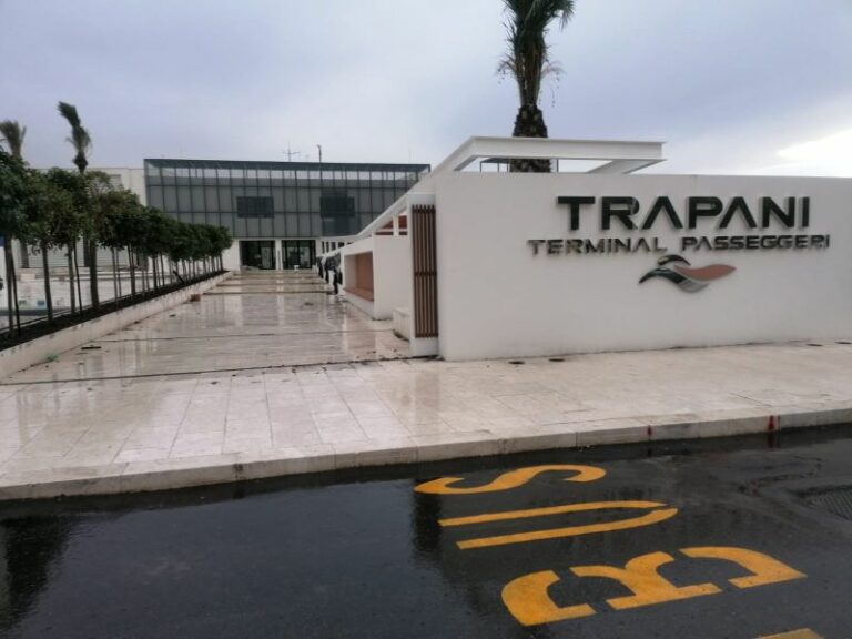 Porti, inaugurato a Trapani il Terminal crociere e passeggeri
