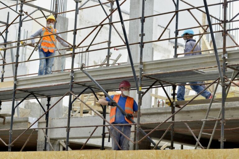 Incidenti sul lavoro, sindacati Lombardia “Chiediamo risposte urgenti”