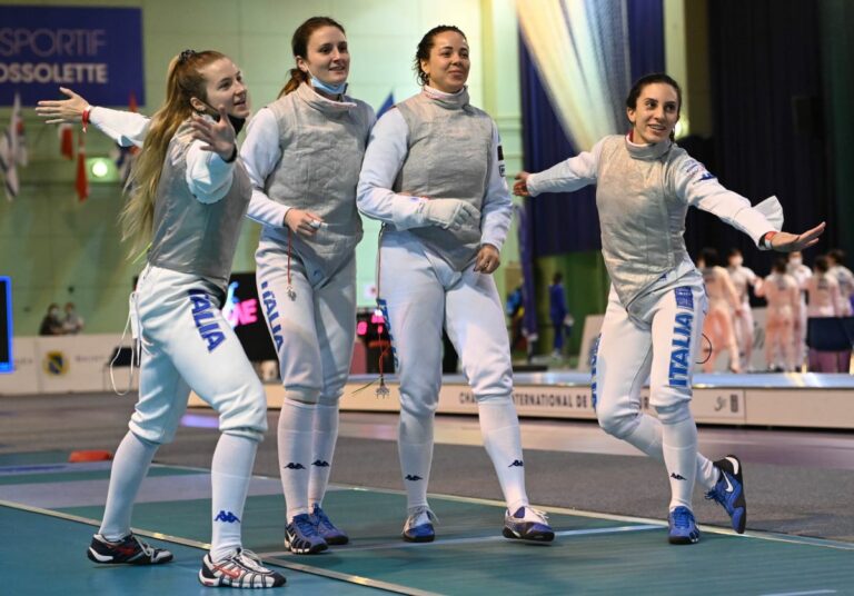 Le azzurre del fioretto trionfano a Saint Maur