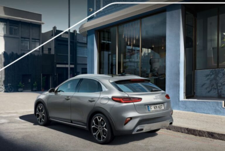 Kia, per XCeed arriva la versione Black Line Edition
