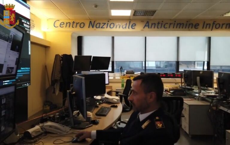 Green pass falsi, 40 perquisizioni e 67 sequestri