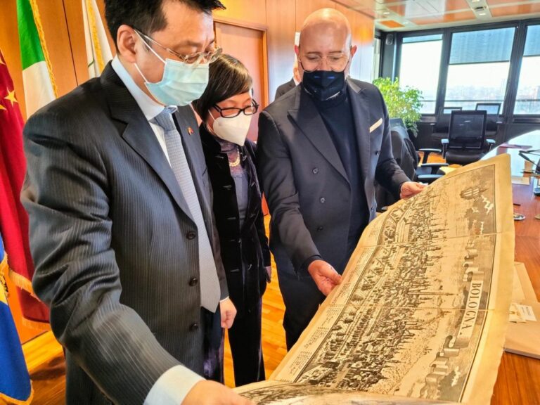 E.Romagna, Presidente Bonaccini riceve Console Generale cinese Liu Kan