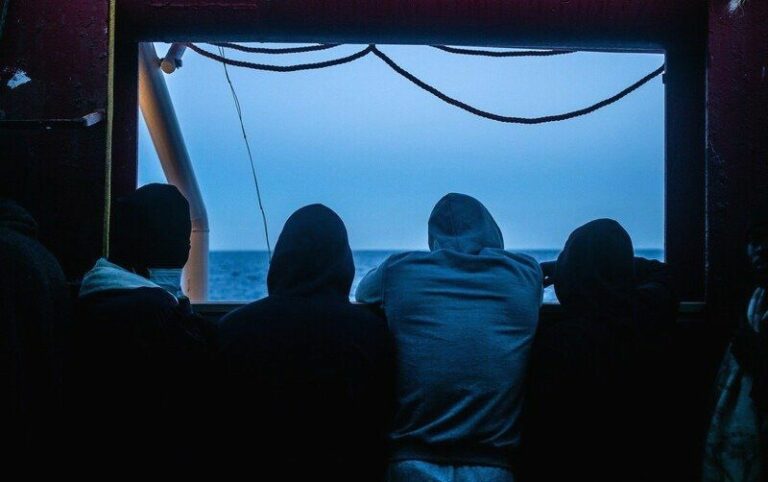 Sea-Eye con 233 migranti a bordo “Malta ha rifiutato lo sbarco”