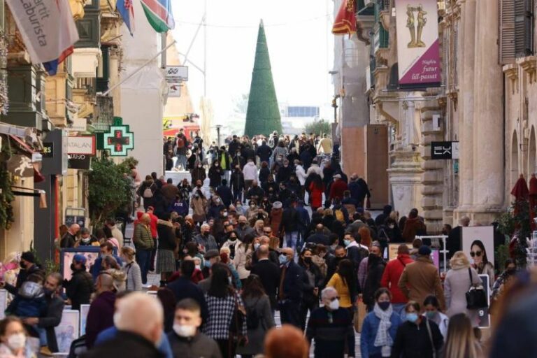 Malta confirmes first cases of Omicron, new stricter measures