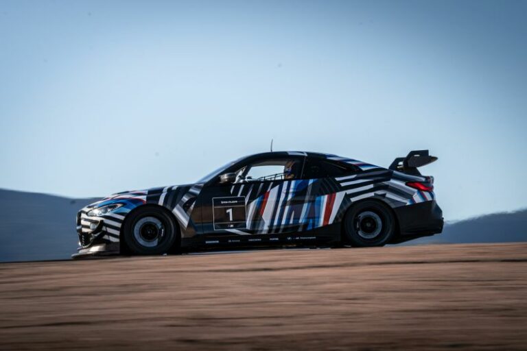 La nuova Bmw M4 GT4 è in arrivo nel 2023