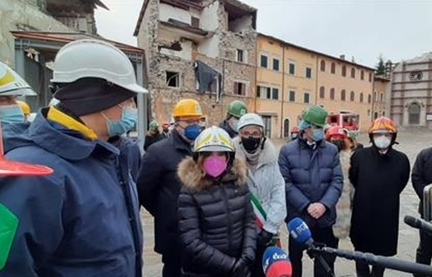 Visita del presidente Casellati a Visso conclude la due giorni nelle Marche
