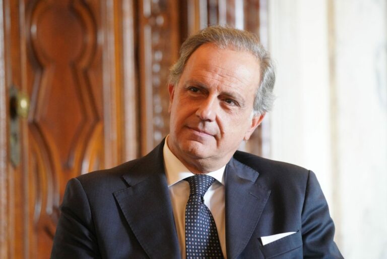 Moles “L’informazione un bene primario da sostenere”