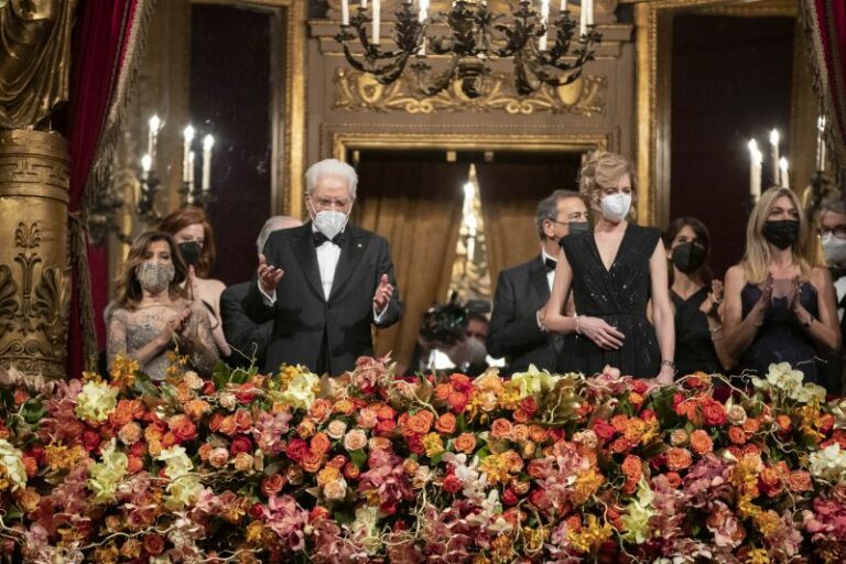 Alla Scala successo per Macbeth, ovazione per Mattarella