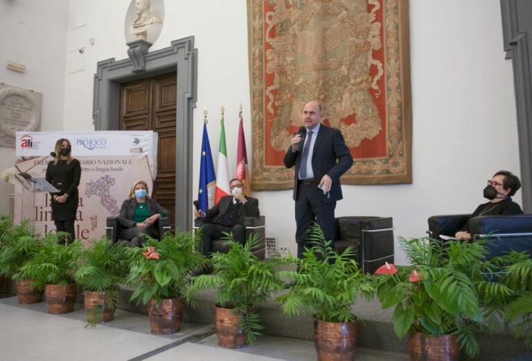 Premio “Salva la tua lingua locale”, spaccati di vita per opere vincitrici