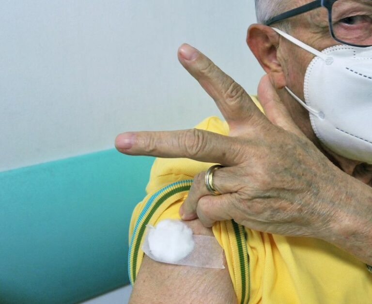 Toscana, cresce il numero degli hub aziendali per la terza dose