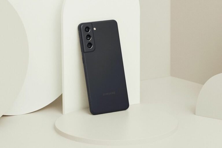 Da Samsung Galaxy S21 FE 5G, nuovo smartphone flagship pensato per tutti