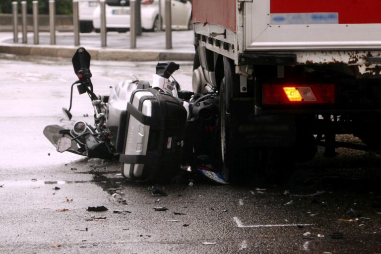 Milano, rimossi 31 mila kg di residui dovuti a incidenti stradali