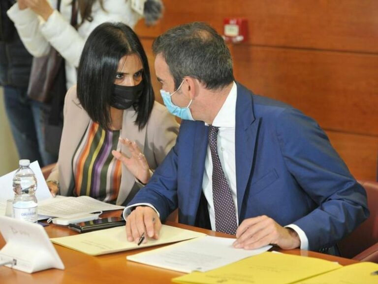 Covid, in Calabria tamponi gratuiti per tutti gli studenti