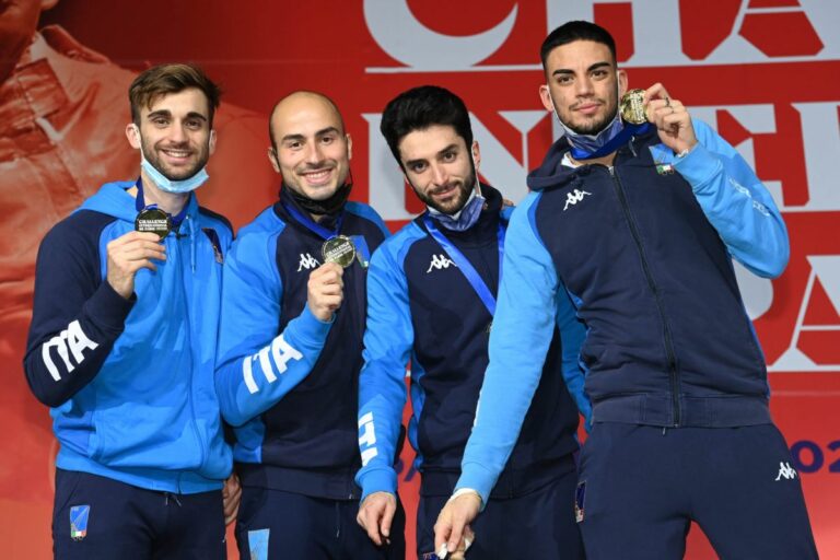 Gli azzurri del fioretto vincono gara Cdm a squadre di Parigi