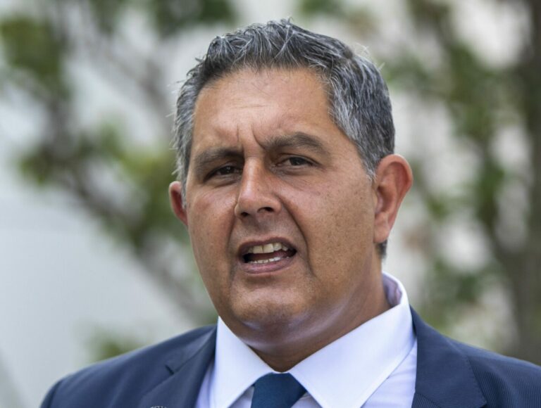 Covid, Toti “Servono regole più coerenti con la situazione reale”