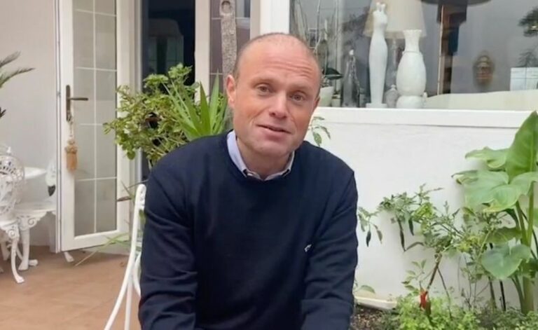 Malta, police raid the private residence of former prime minister Muscat