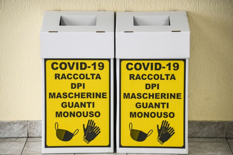 Nuova vita alla plastica monouso, da Dpi ad “asfalto rinforzato”