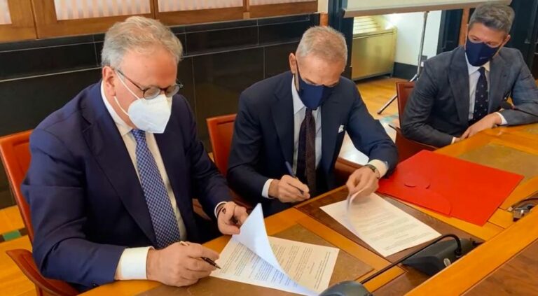 Firmato protocollo d’intesa tra Università Federico II e Atitech