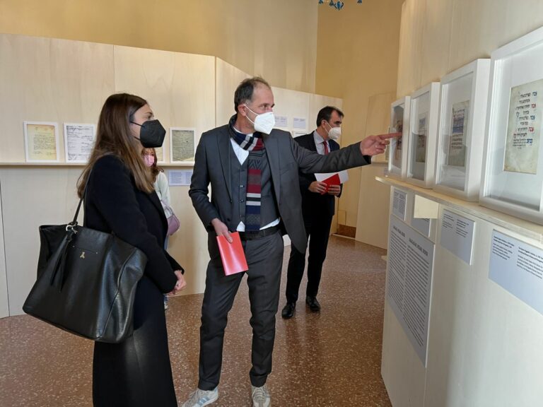 Shoah, la presidente Damiano a presentazione due mostre