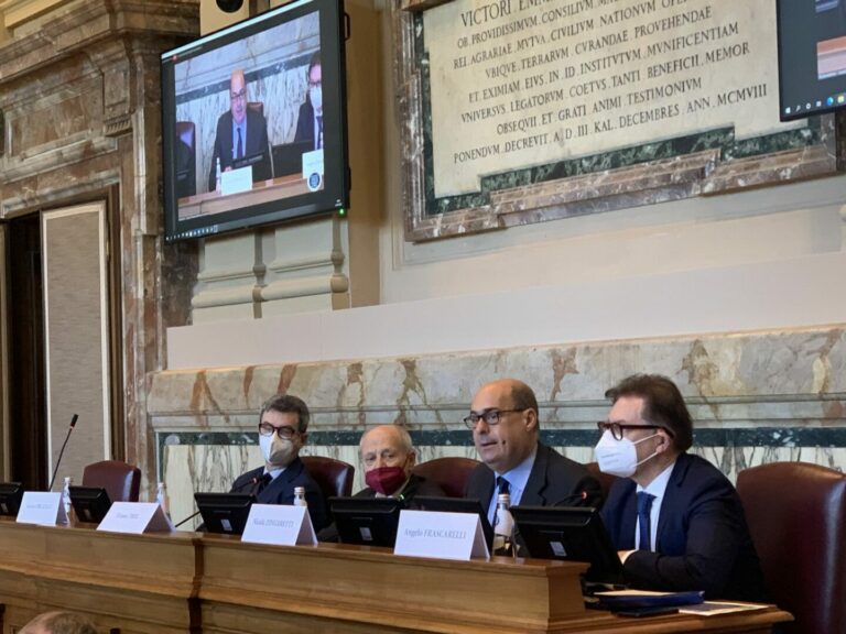 Zingaretti: “Bene Pnrr, ma attenzione a disuguaglianze sociali”