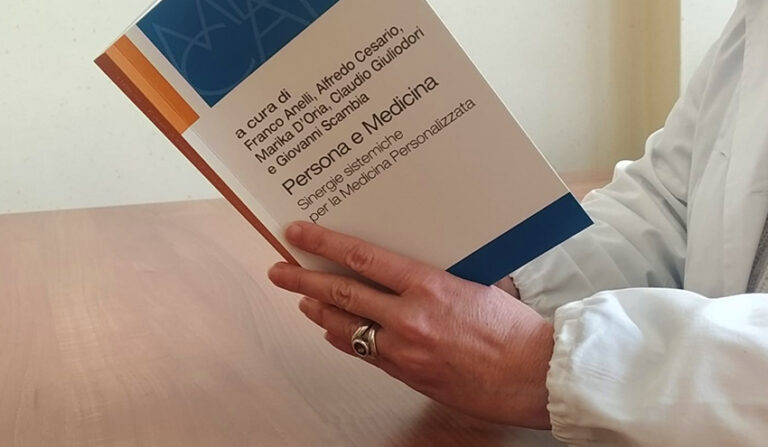 “Persona e medicina”, un libro sull’importanza del fattore umano
