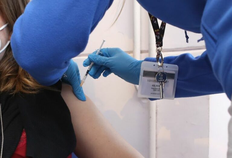 Piemonte, 6/2 open day vaccinale per donne in gravidanza