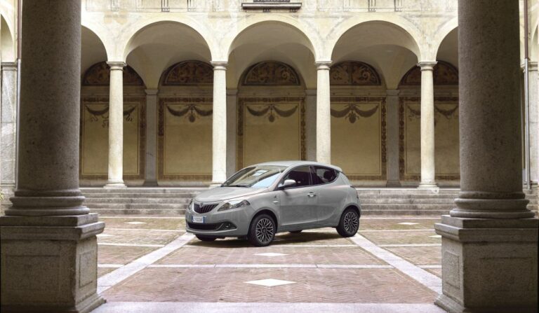 Nuova Lancia Ypsilon Alberta Ferretti