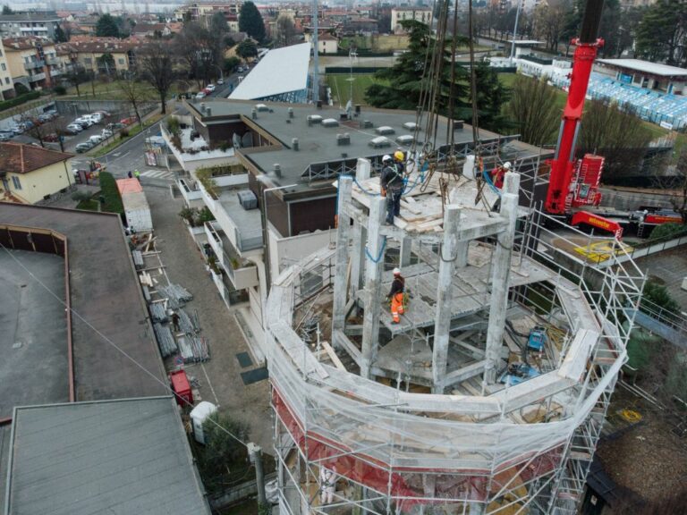 Gruppo Cap, in corso lavori per abbattere torre acquedotto Gorgonzola