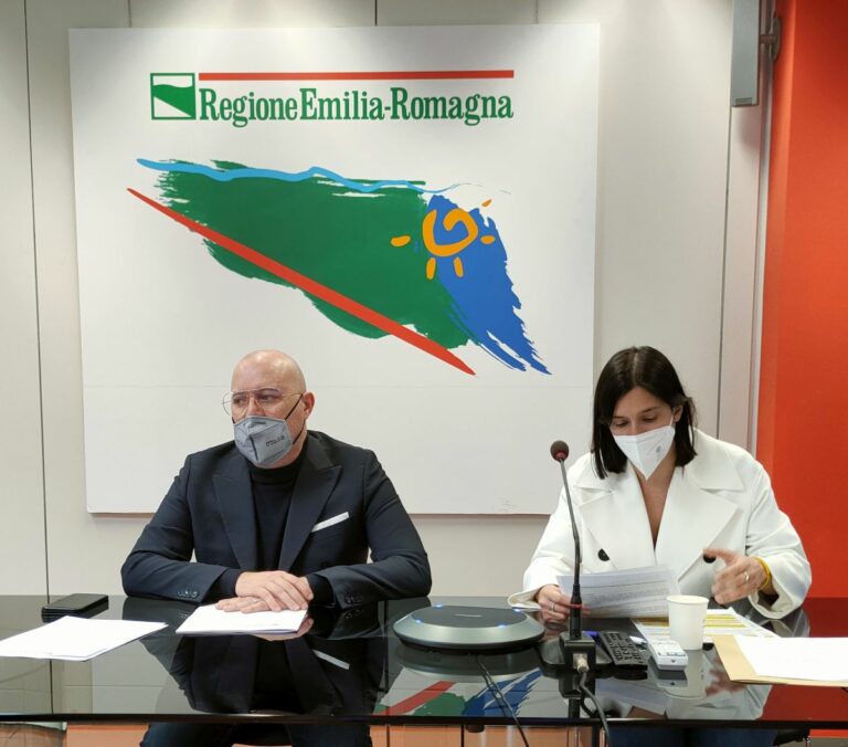 Giovani, presentato Decalogo Youz che E.Romagna si impegna a realizzare