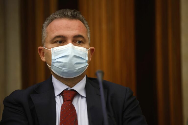 Donini “Stiamo tornando in zona bianca, meno positivi e ricoveri”