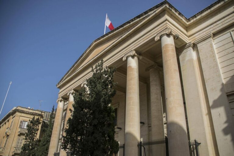 Malta, italiano condannato per traffico di cocaina