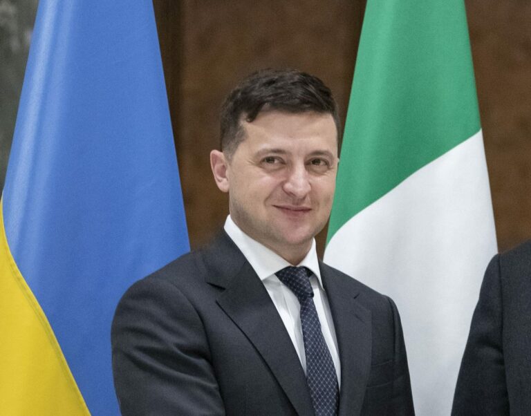Zelensky “Non abbiamo paura, non cederemo nulla”