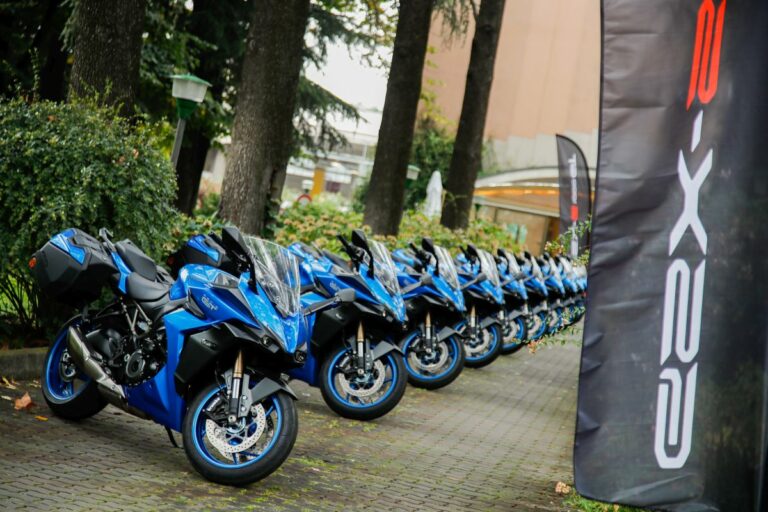 Entra nel vivo il Suzuki Tour GSX-S1000GT