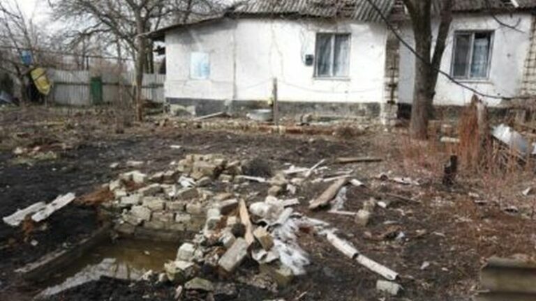 Si stringe l’assedio su Kiev, carri armati russi nelle strade