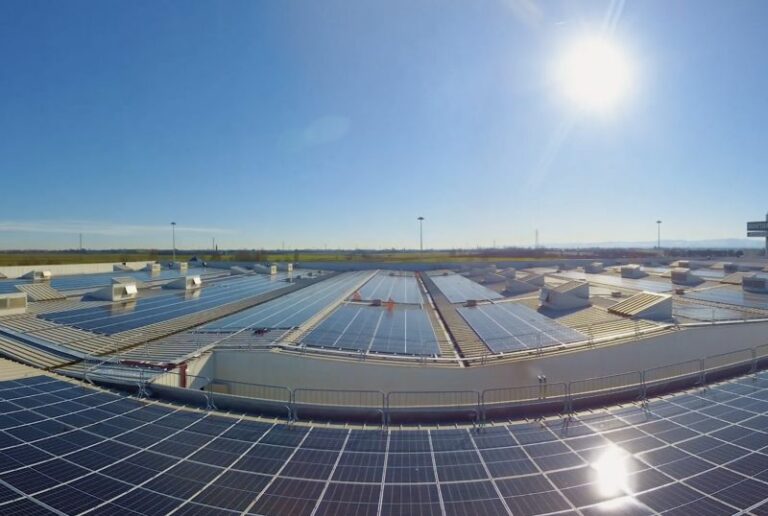 Rinnovabili, nuovi impianti per combattere il caro energia