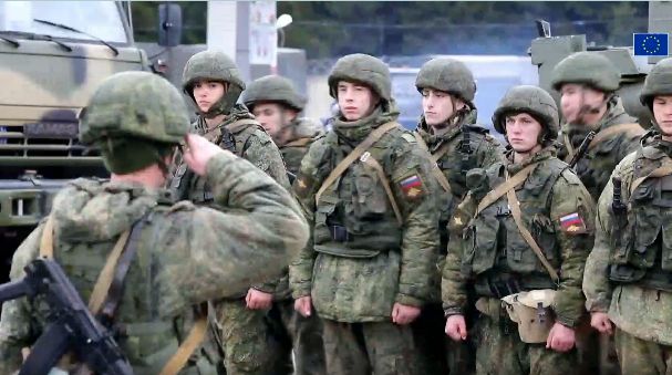 Quarta notte di guerra in Ucraina, ma la Russia non sfonda