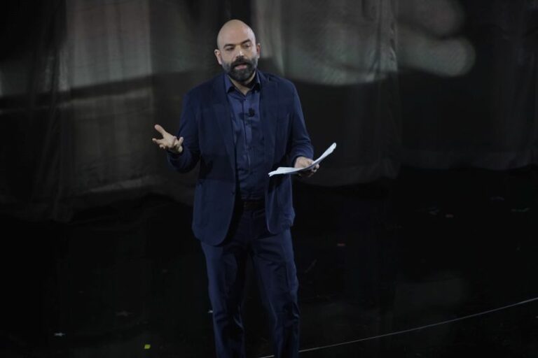 Saviano ricorda Falcone e Borsellino a Sanremo. Mahmood & Blanco in testa alla classifica
