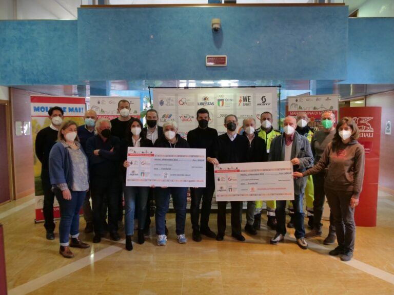 Maratonina Mestre 2021, consegna del ricavato all’Avapo e a Emergency
